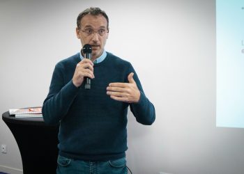 claude-patruno-prise de parole au micro